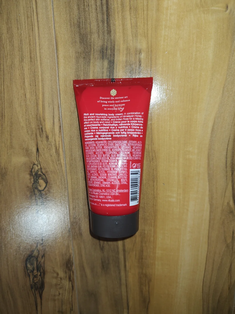 The Ritual of Ayurveda Balancing Body Cream - Red